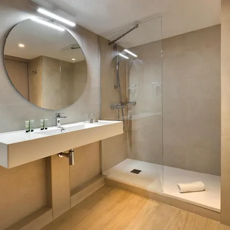 Hôtel Le Méditerranée Lourdes Extérieur photo