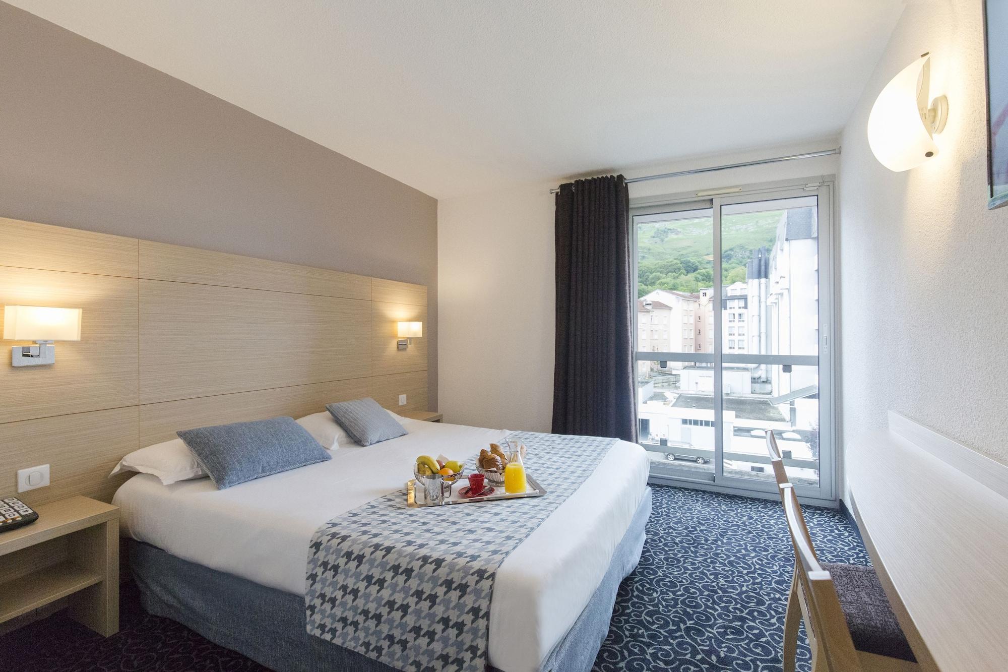Le Méditerranée Hotel